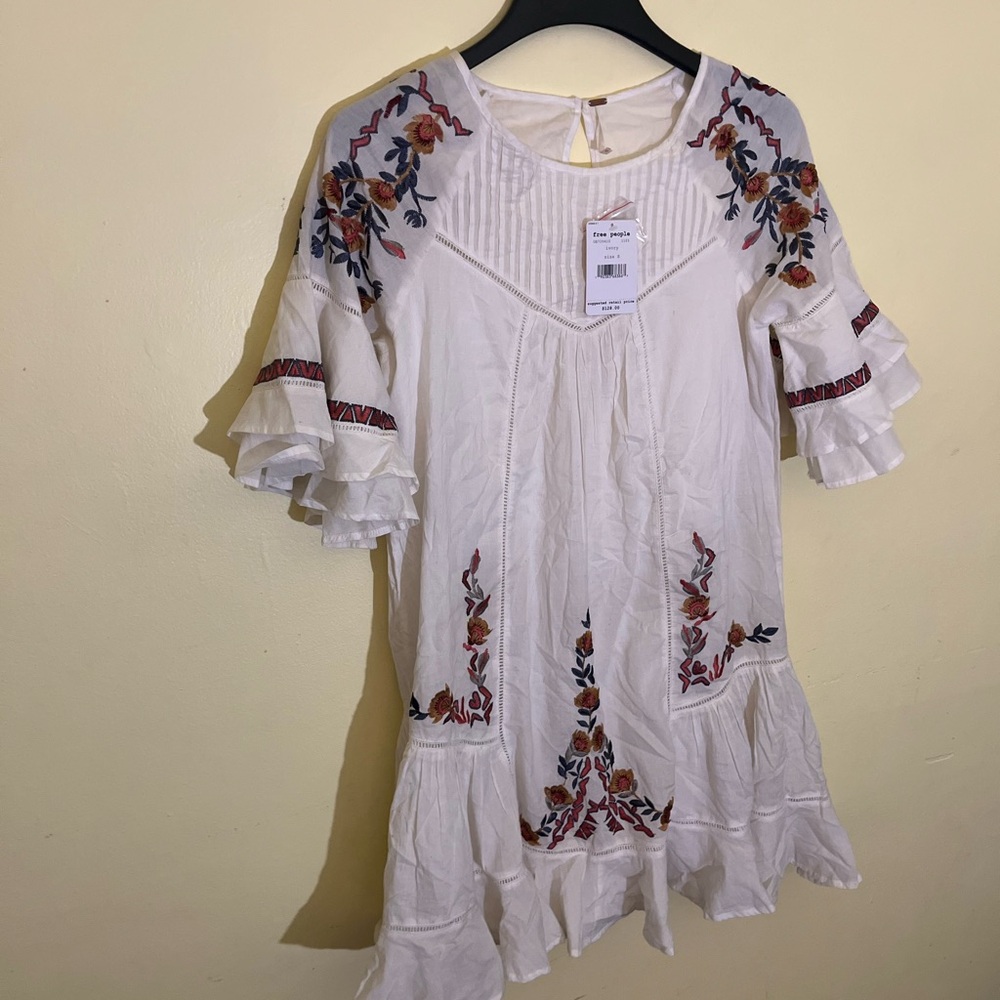 Free People Women’s Embroidered Ivory Dress with Floral Accents Size Small NWT